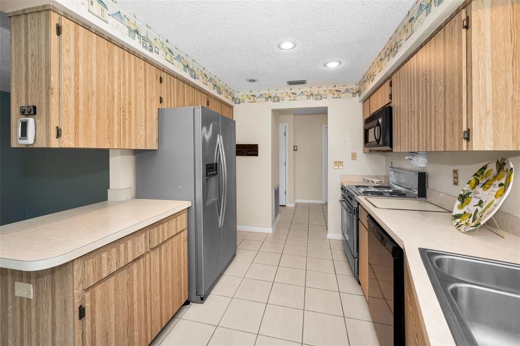 Activo con contrato: $525,000 (2 camas, 2 baños, 1683 Pies cuadrados)