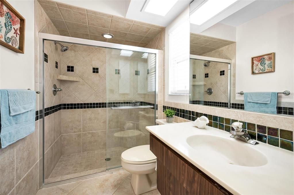 Activo con contrato: $525,000 (2 camas, 2 baños, 1683 Pies cuadrados)