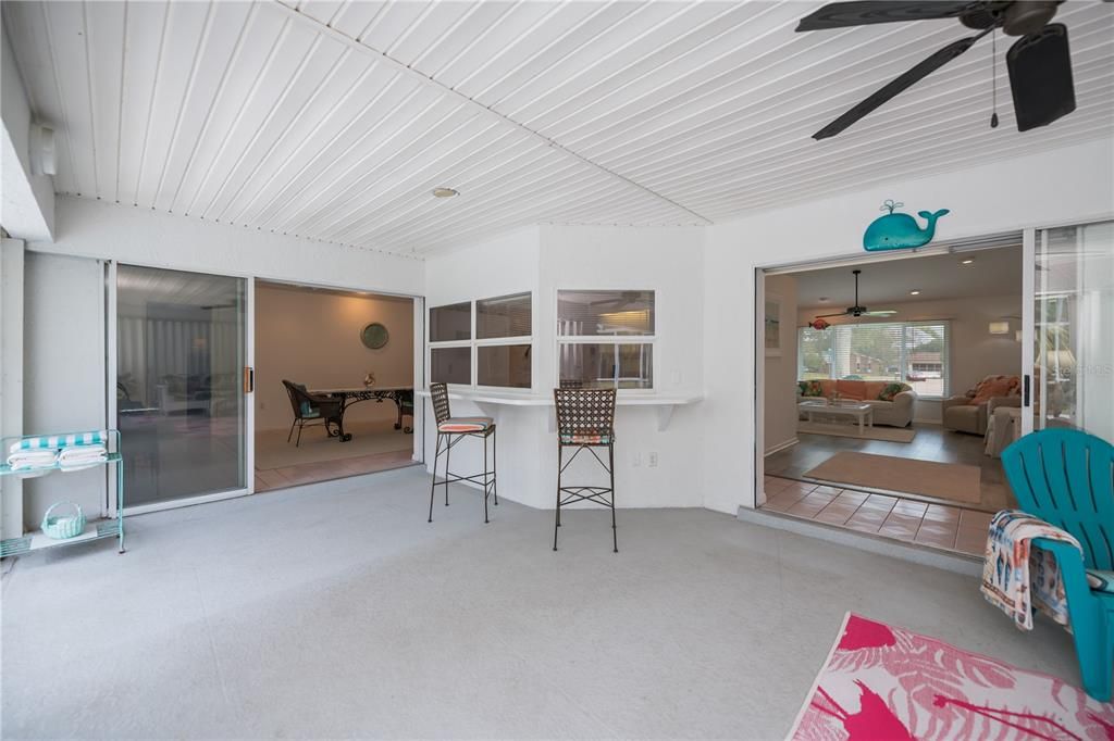 合同活跃: $349,900 (3 贝兹, 2 浴室, 2010 平方英尺)