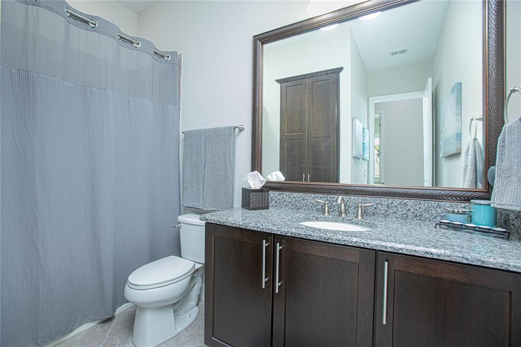 For Sale: $449,900 (2 beds, 2 baths, 1644 Square Feet)