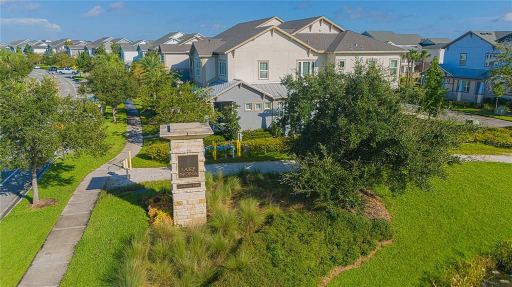 For Sale: $449,900 (2 beds, 2 baths, 1644 Square Feet)