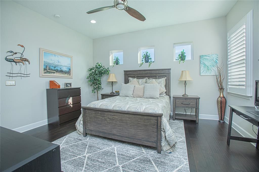 For Sale: $449,900 (2 beds, 2 baths, 1644 Square Feet)