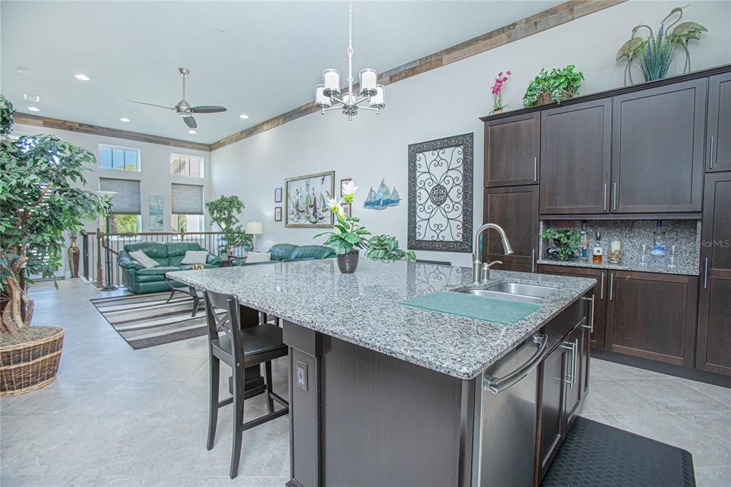 For Sale: $449,900 (2 beds, 2 baths, 1644 Square Feet)