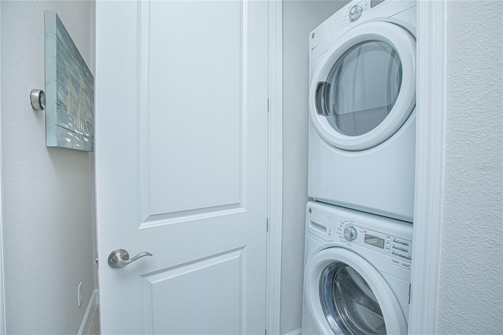 For Sale: $449,900 (2 beds, 2 baths, 1644 Square Feet)