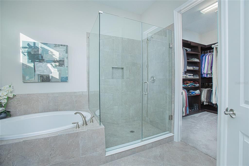 For Sale: $449,900 (2 beds, 2 baths, 1644 Square Feet)