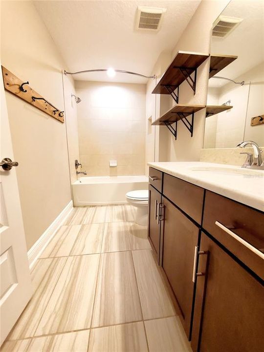 For Sale: $429,900 (3 beds, 2 baths, 1862 Square Feet)