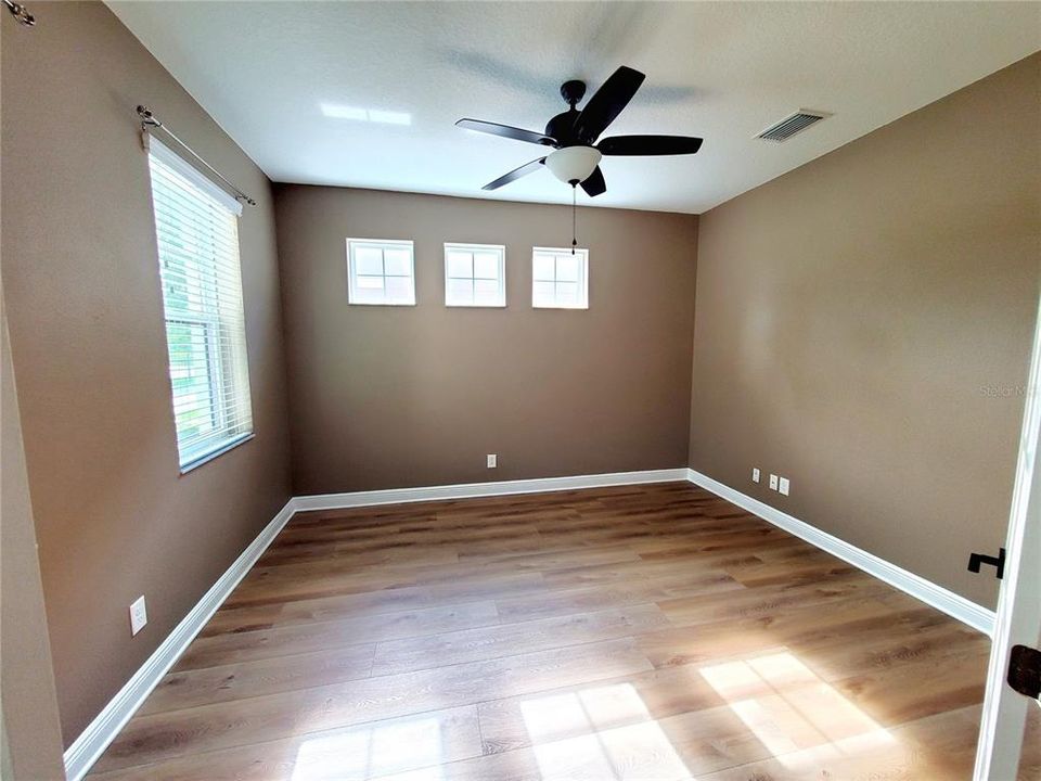 For Sale: $429,900 (3 beds, 2 baths, 1862 Square Feet)