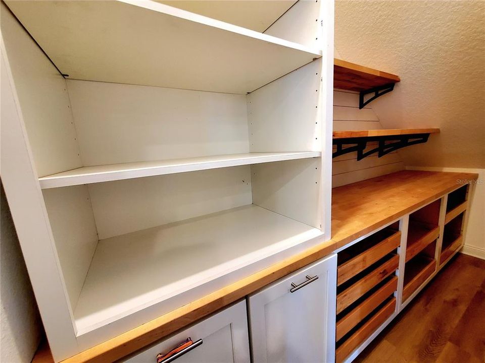 For Sale: $429,900 (3 beds, 2 baths, 1862 Square Feet)