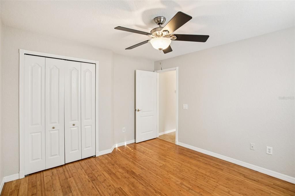 合同活跃: $525,000 (4 贝兹, 3 浴室, 2418 平方英尺)