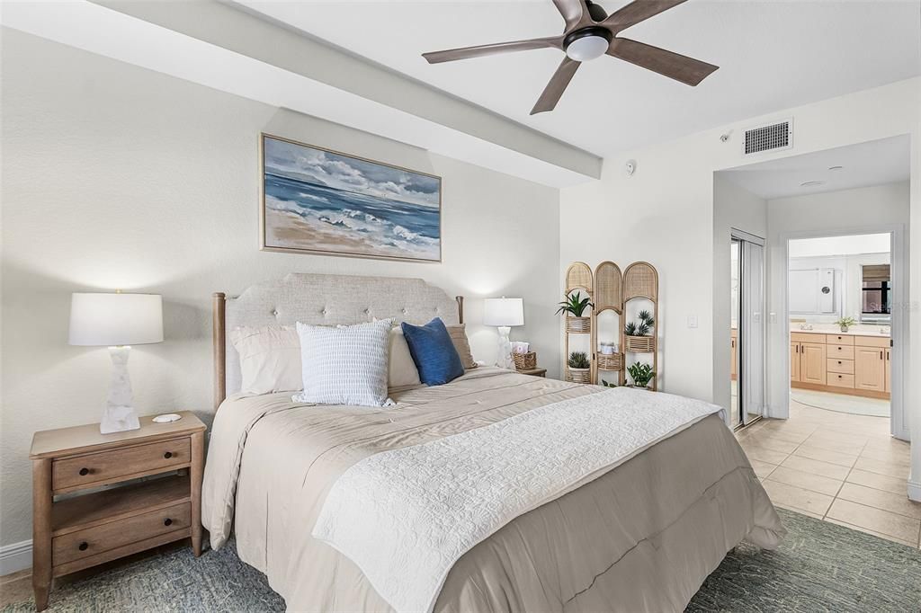 На продажу: $399,000 (2 спален, 2 ванн, 1788 Квадратных фут)