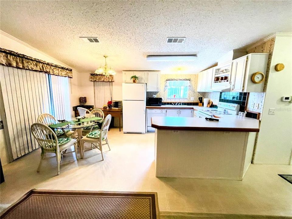 En Venta: $216,900 (2 camas, 1 baños, 816 Pies cuadrados)