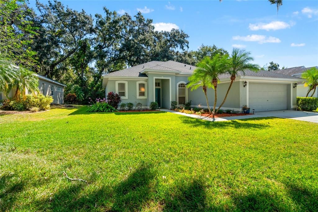 Под контрактом: $400,000 (4 спален, 2 ванн, 2101 Квадратных фут)