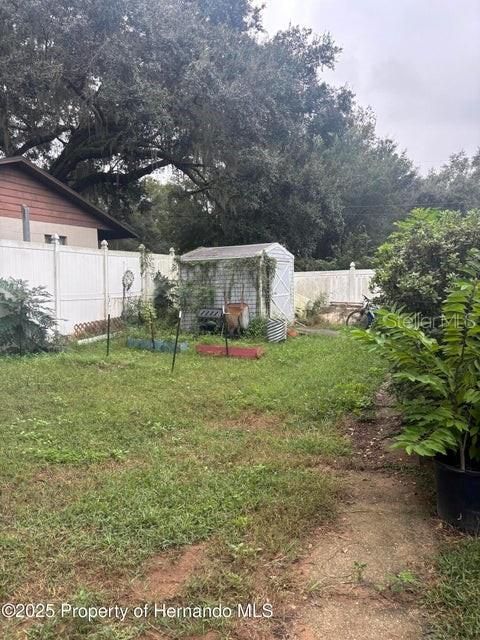 待售: $199,900 (2 贝兹, 2 浴室, 1366 平方英尺)