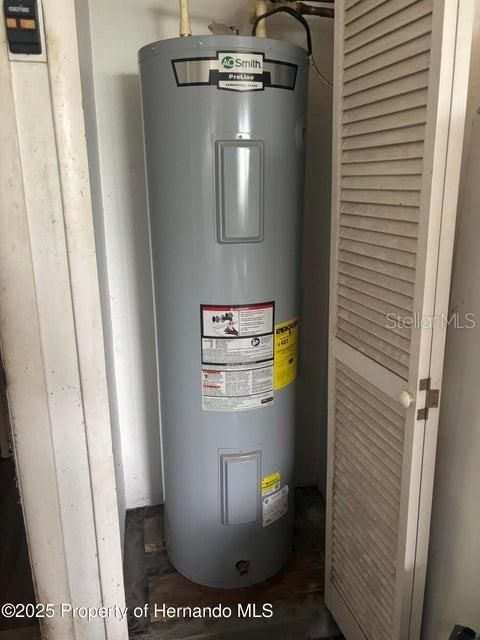 待售: $199,900 (2 贝兹, 2 浴室, 1366 平方英尺)