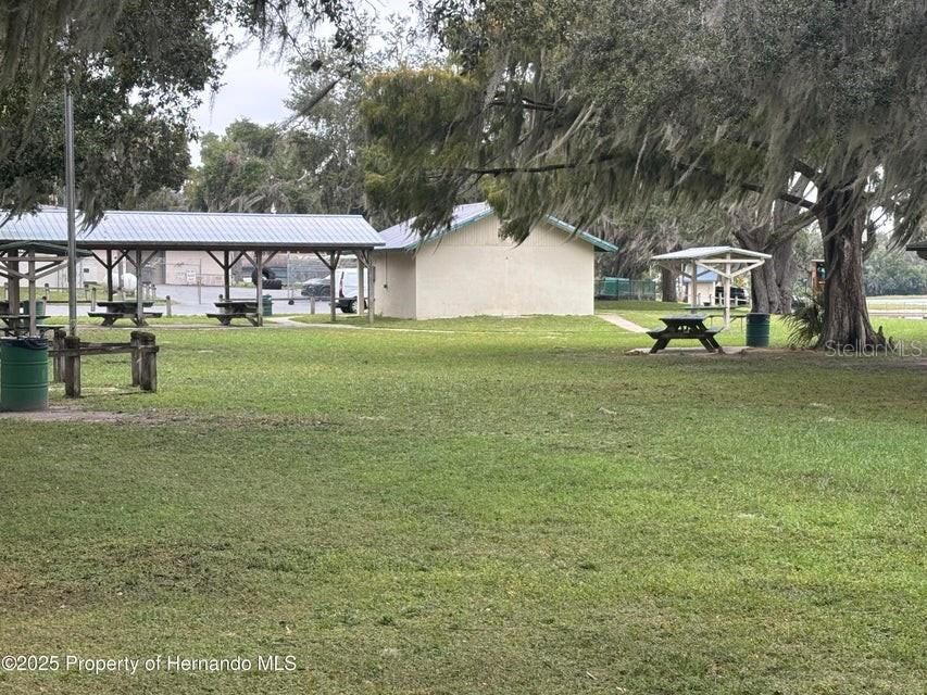 待售: $199,900 (2 贝兹, 2 浴室, 1366 平方英尺)