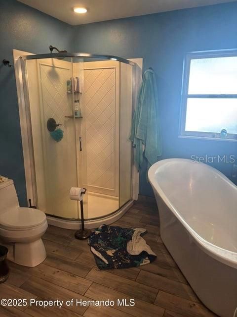 待售: $199,900 (2 贝兹, 2 浴室, 1366 平方英尺)