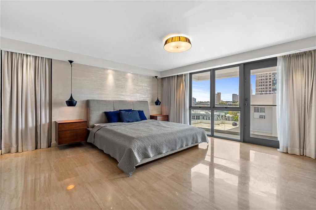 For Sale: $1,795,000 (3 beds, 2 baths, 3181 Square Feet)