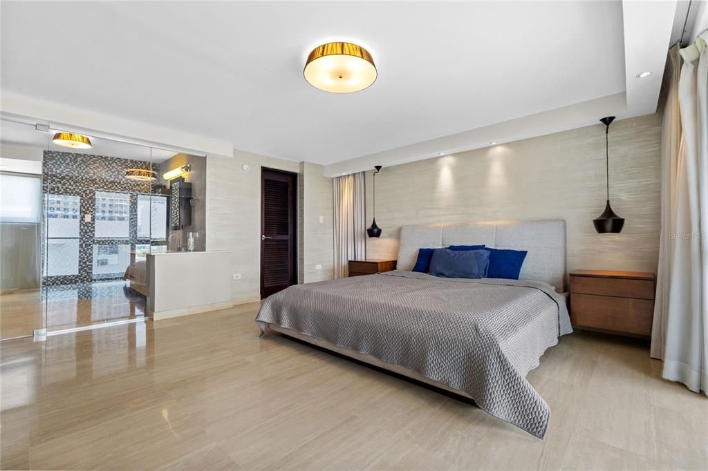 For Sale: $1,795,000 (3 beds, 2 baths, 3181 Square Feet)