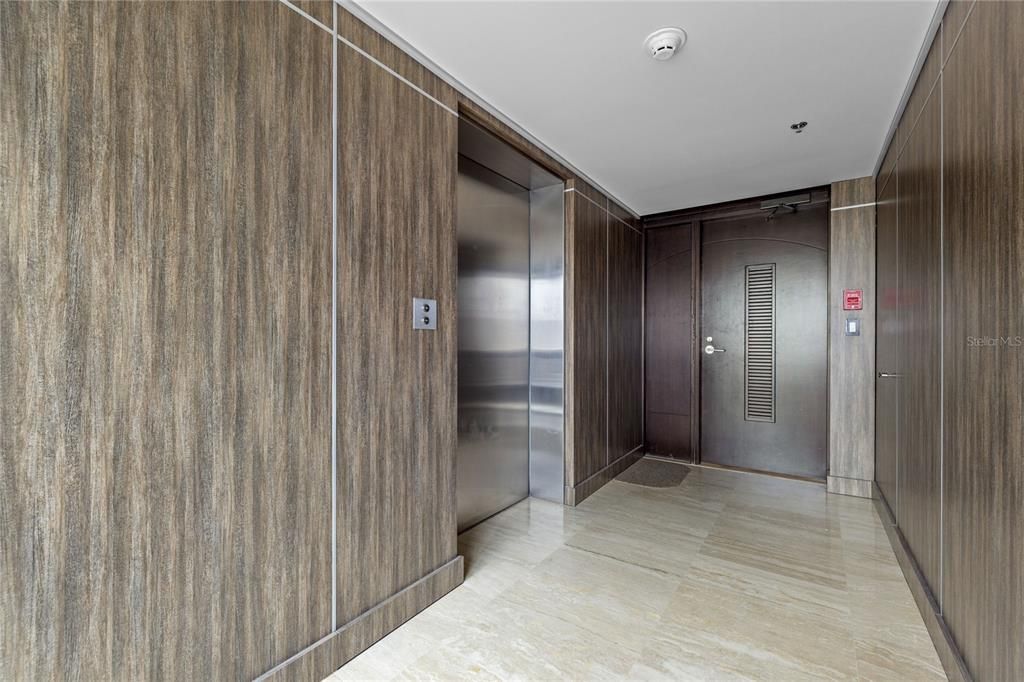 For Sale: $1,795,000 (3 beds, 2 baths, 3181 Square Feet)