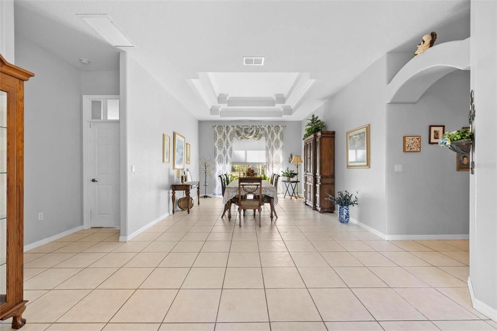 En Venta: $970,000 (6 camas, 3 baños, 4409 Pies cuadrados)