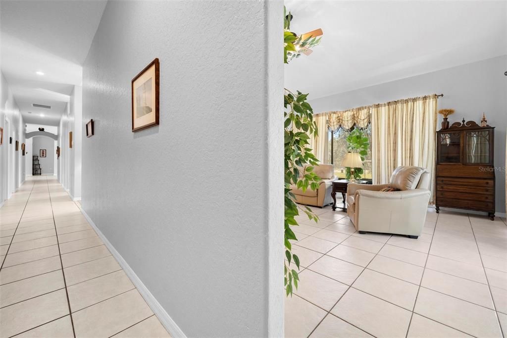 En Venta: $970,000 (6 camas, 3 baños, 4409 Pies cuadrados)