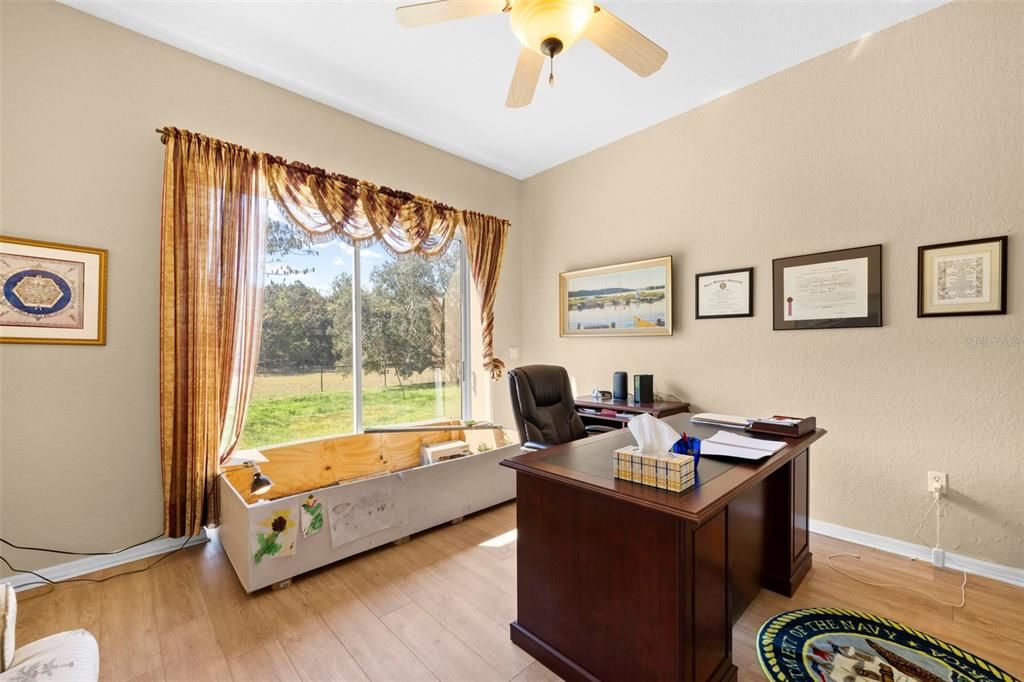 En Venta: $970,000 (6 camas, 3 baños, 4409 Pies cuadrados)