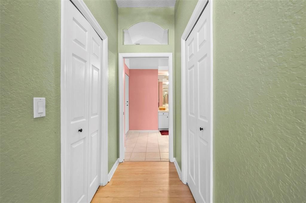 En Venta: $970,000 (6 camas, 3 baños, 4409 Pies cuadrados)