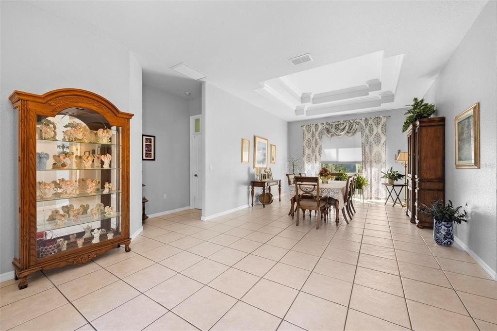 En Venta: $970,000 (6 camas, 3 baños, 4409 Pies cuadrados)