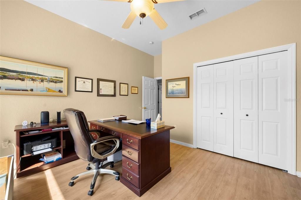 En Venta: $970,000 (6 camas, 3 baños, 4409 Pies cuadrados)