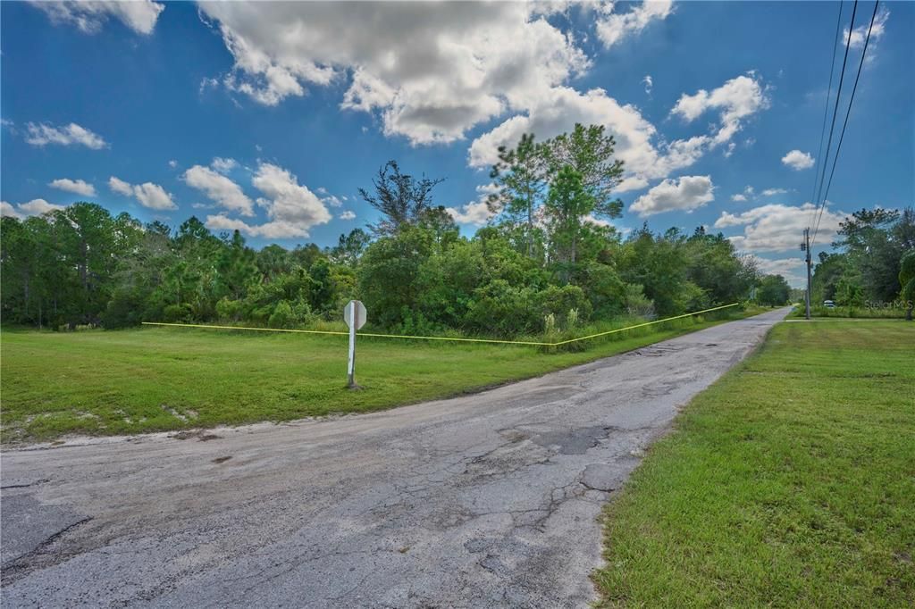 待售: $130,000 (0.50 acres)