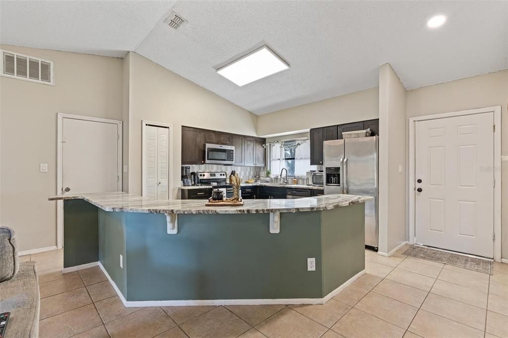 For Sale: $265,000 (3 beds, 1 baths, 1115 Square Feet)