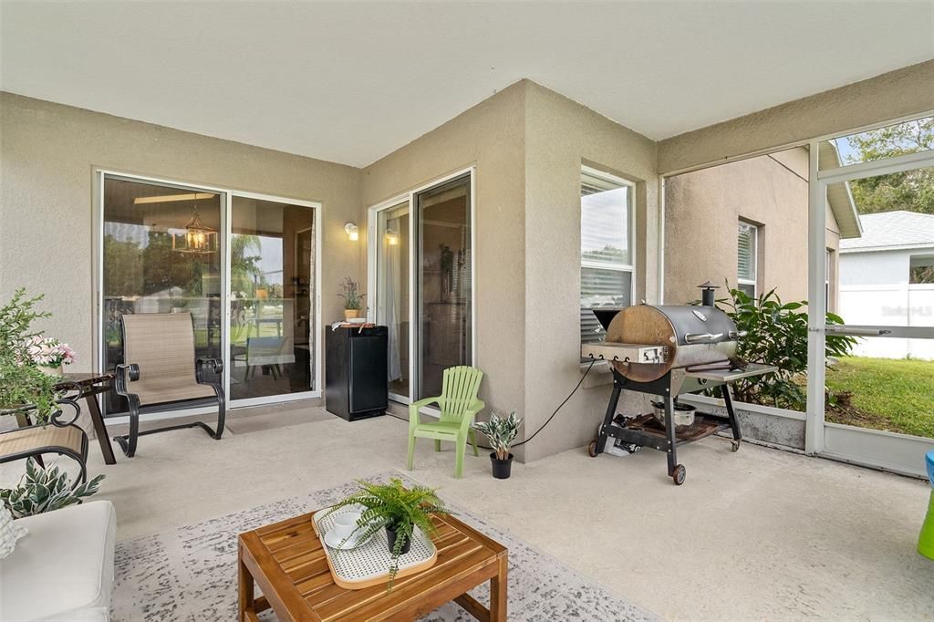 Activo con contrato: $400,000 (3 camas, 2 baños, 1668 Pies cuadrados)