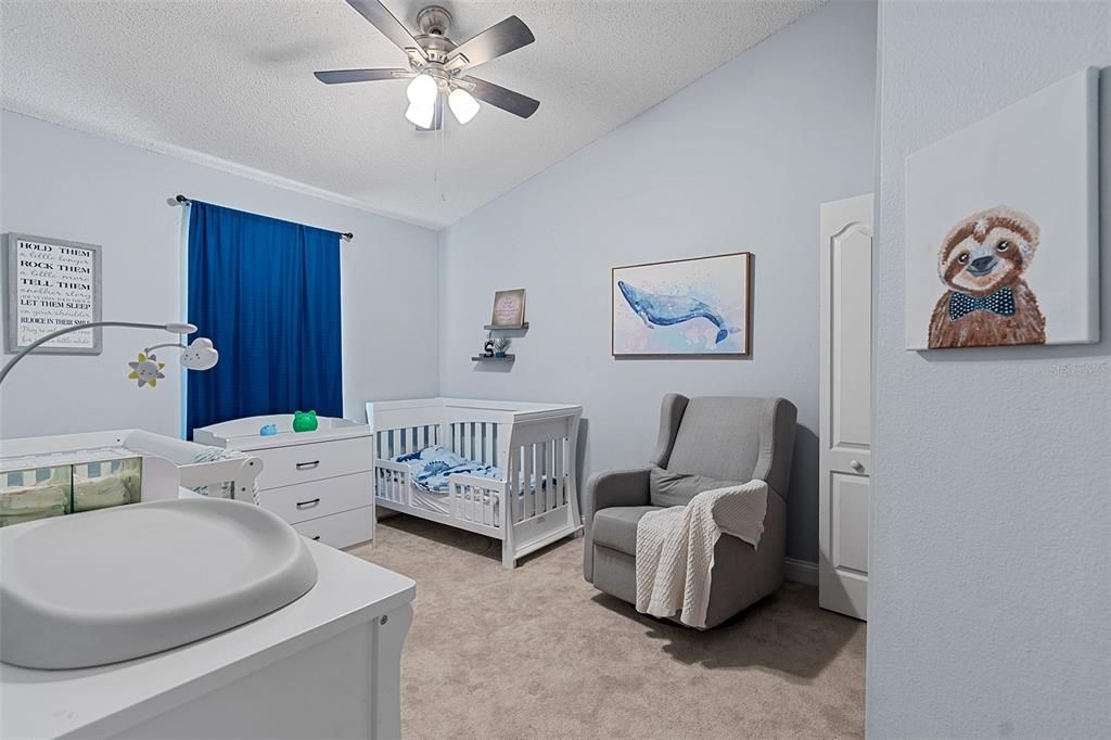 Activo con contrato: $400,000 (3 camas, 2 baños, 1668 Pies cuadrados)