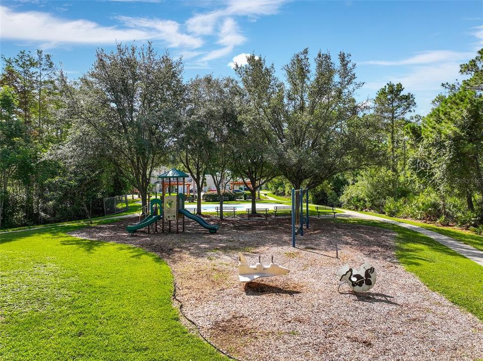 Activo con contrato: $400,000 (3 camas, 2 baños, 1668 Pies cuadrados)