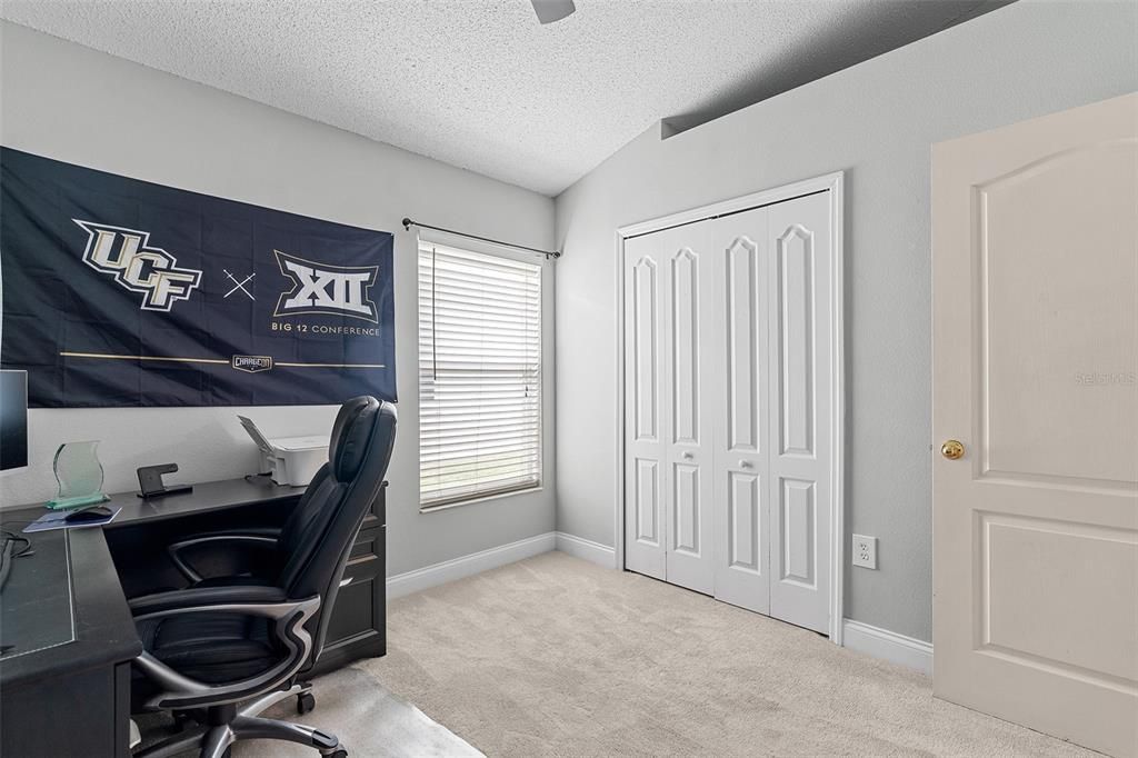 Activo con contrato: $400,000 (3 camas, 2 baños, 1668 Pies cuadrados)