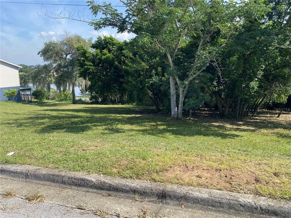 待售: $65,000 (0.43 acres)