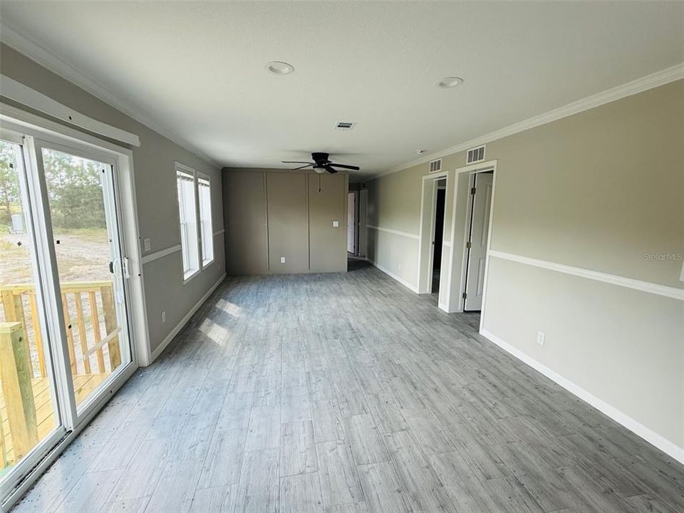 Active With Contract: $263,900 (4 beds, 2 baths, 1813 Square Feet)