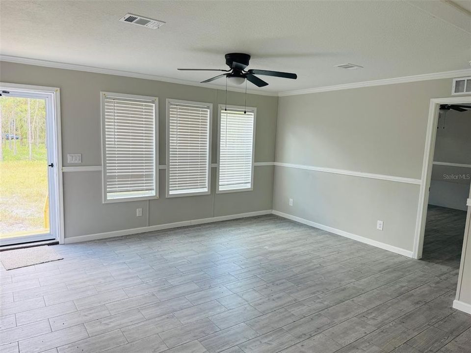 Active With Contract: $263,900 (4 beds, 2 baths, 1813 Square Feet)