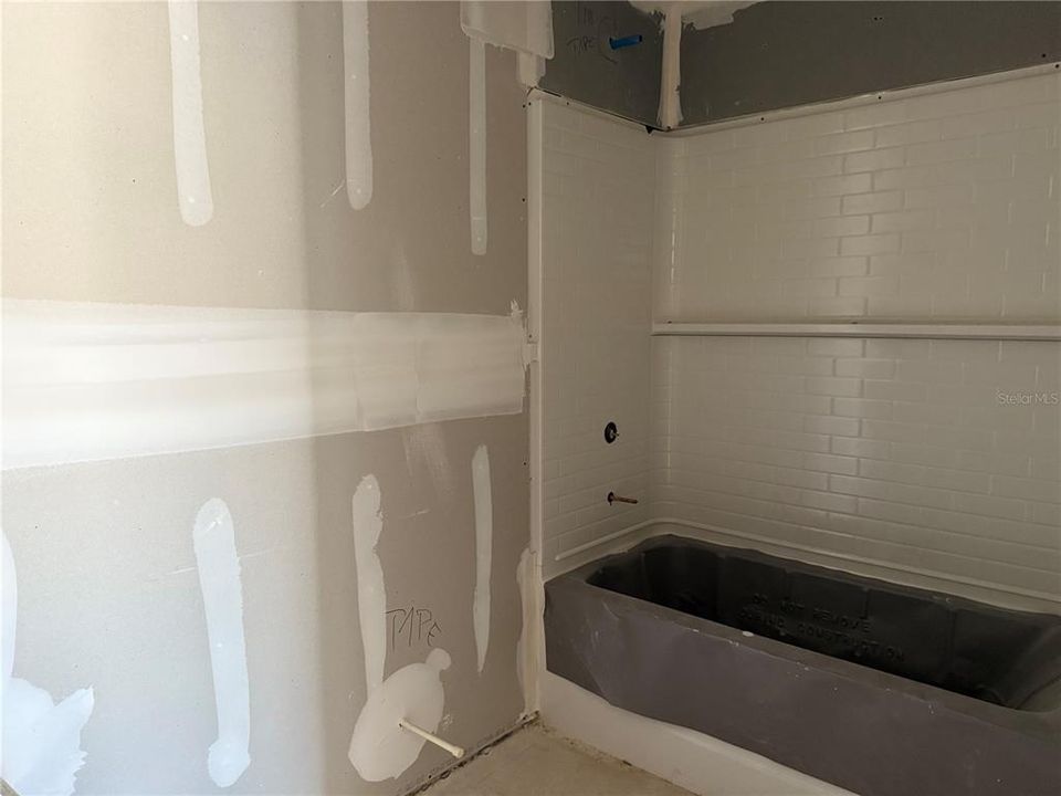 En Venta: $393,590 (3 camas, 2 baños, 1557 Pies cuadrados)