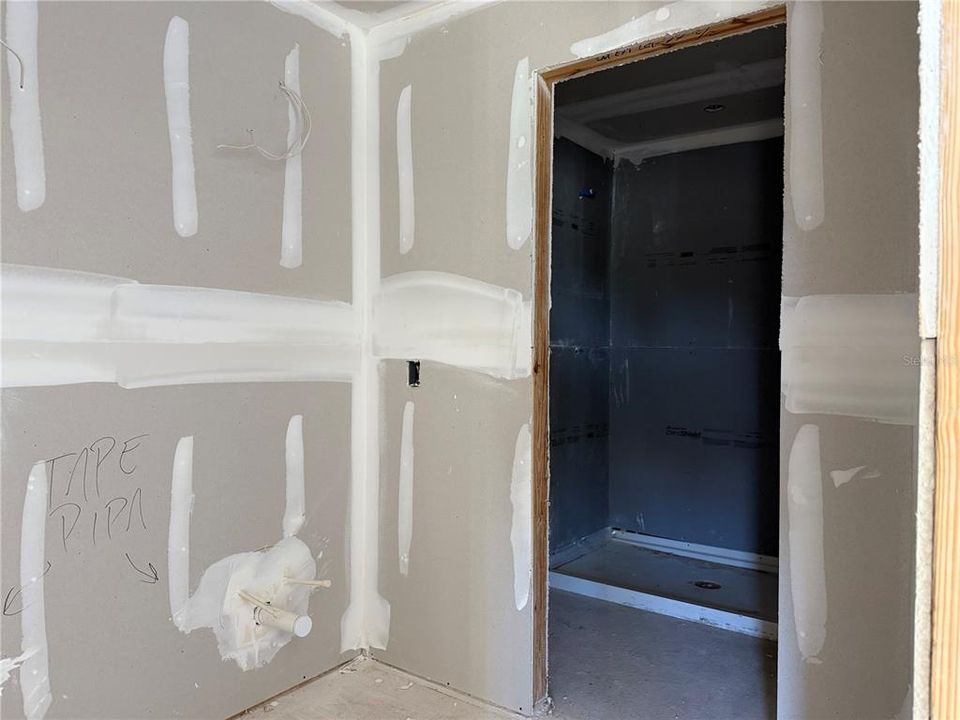 En Venta: $393,590 (3 camas, 2 baños, 1557 Pies cuadrados)