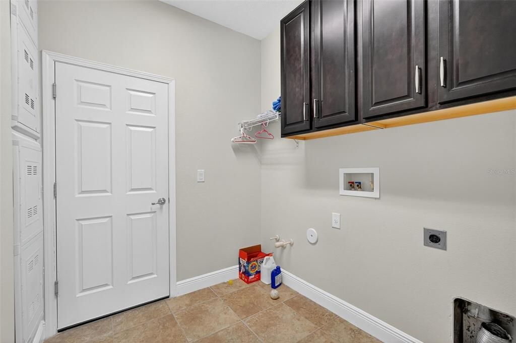 Active With Contract: $669,999 (4 beds, 3 baths, 3168 Square Feet)