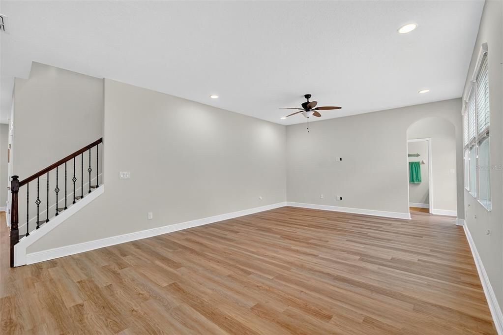 Active With Contract: $669,999 (4 beds, 3 baths, 3168 Square Feet)