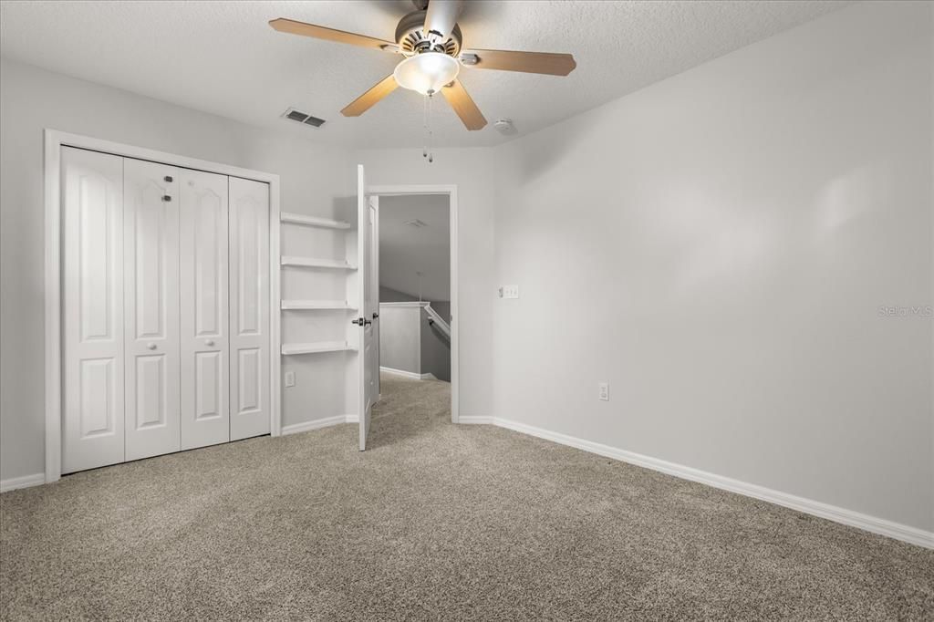 出租: $3,000 (4 贝兹, 2 浴室, 2250 平方英尺)