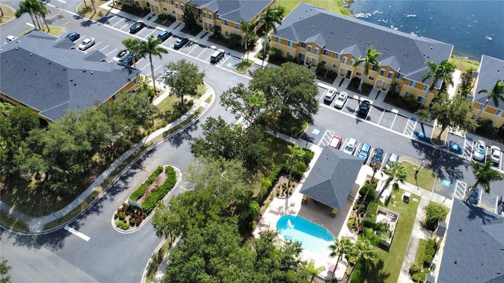 出租: $3,000 (3 贝兹, 2 浴室, 1302 平方英尺)