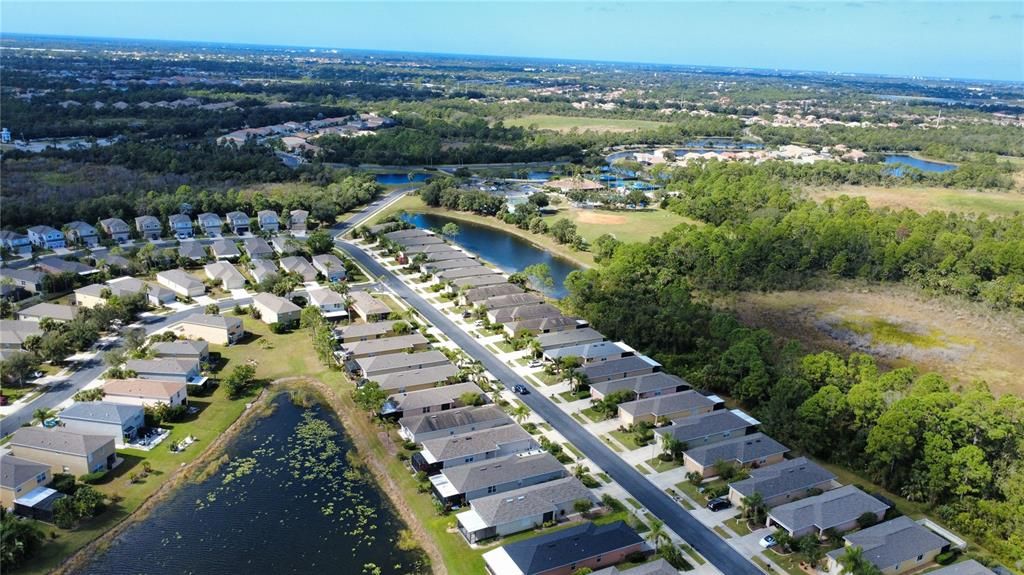 出租: $3,000 (3 贝兹, 2 浴室, 1302 平方英尺)