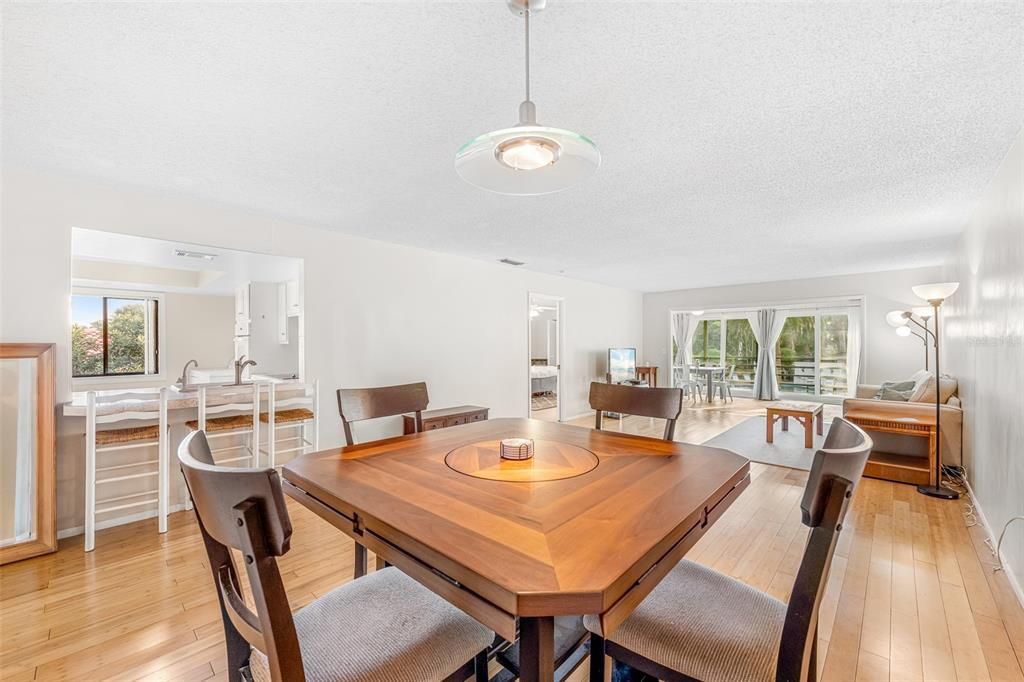 For Sale: $249,900 (3 beds, 2 baths, 1705 Square Feet)