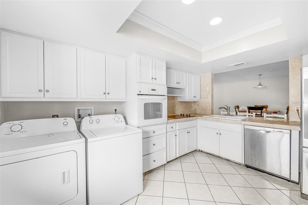 For Sale: $249,900 (3 beds, 2 baths, 1705 Square Feet)