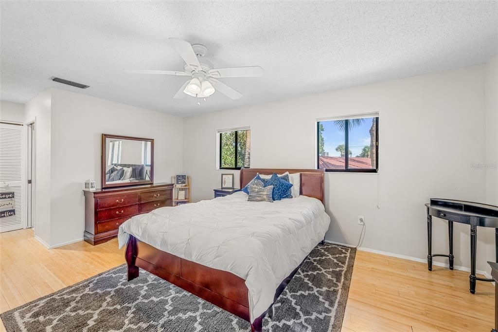 For Sale: $249,900 (3 beds, 2 baths, 1705 Square Feet)