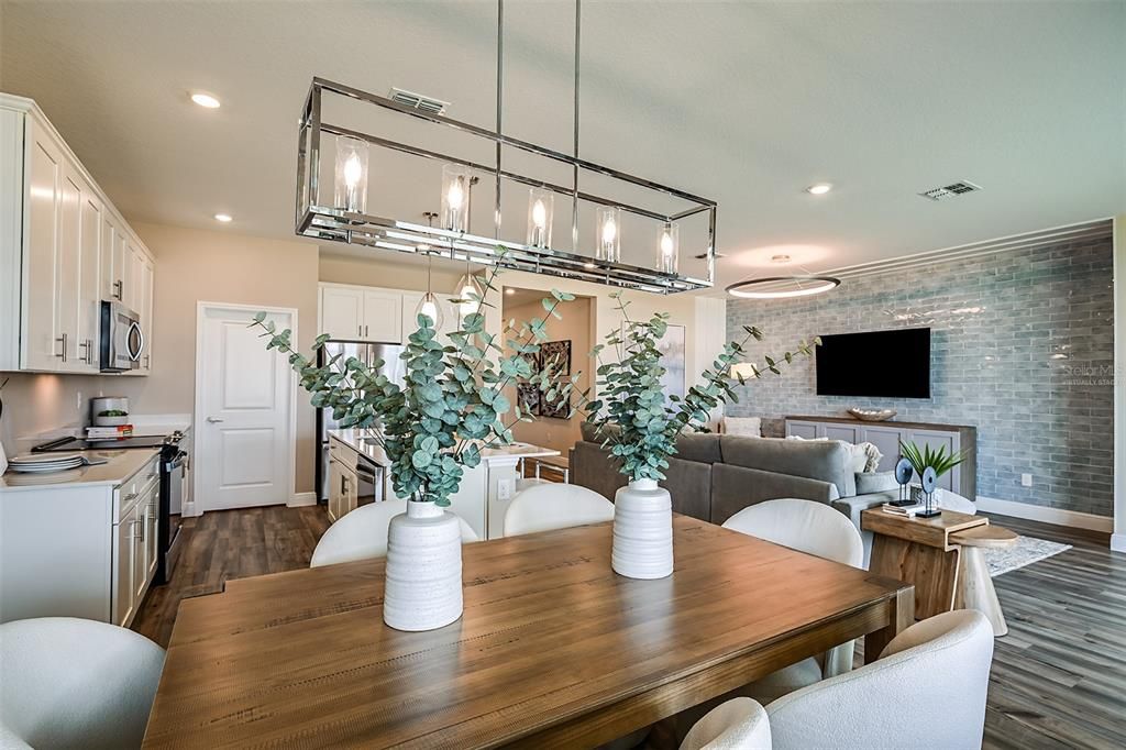 На продажу: $485,586 (4 спален, 3 ванн, 2289 Квадратных фут)