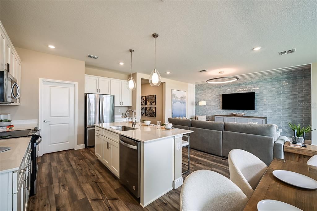 На продажу: $485,586 (4 спален, 3 ванн, 2289 Квадратных фут)